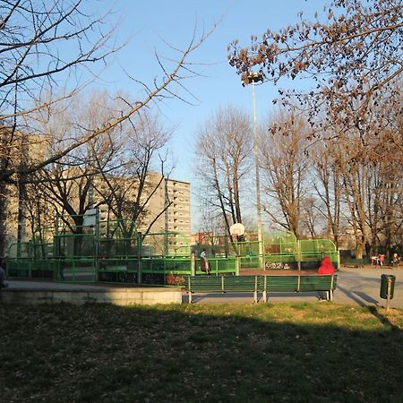 Milano: Accogliente Appartamento In Zona Comoda Kültér fotó